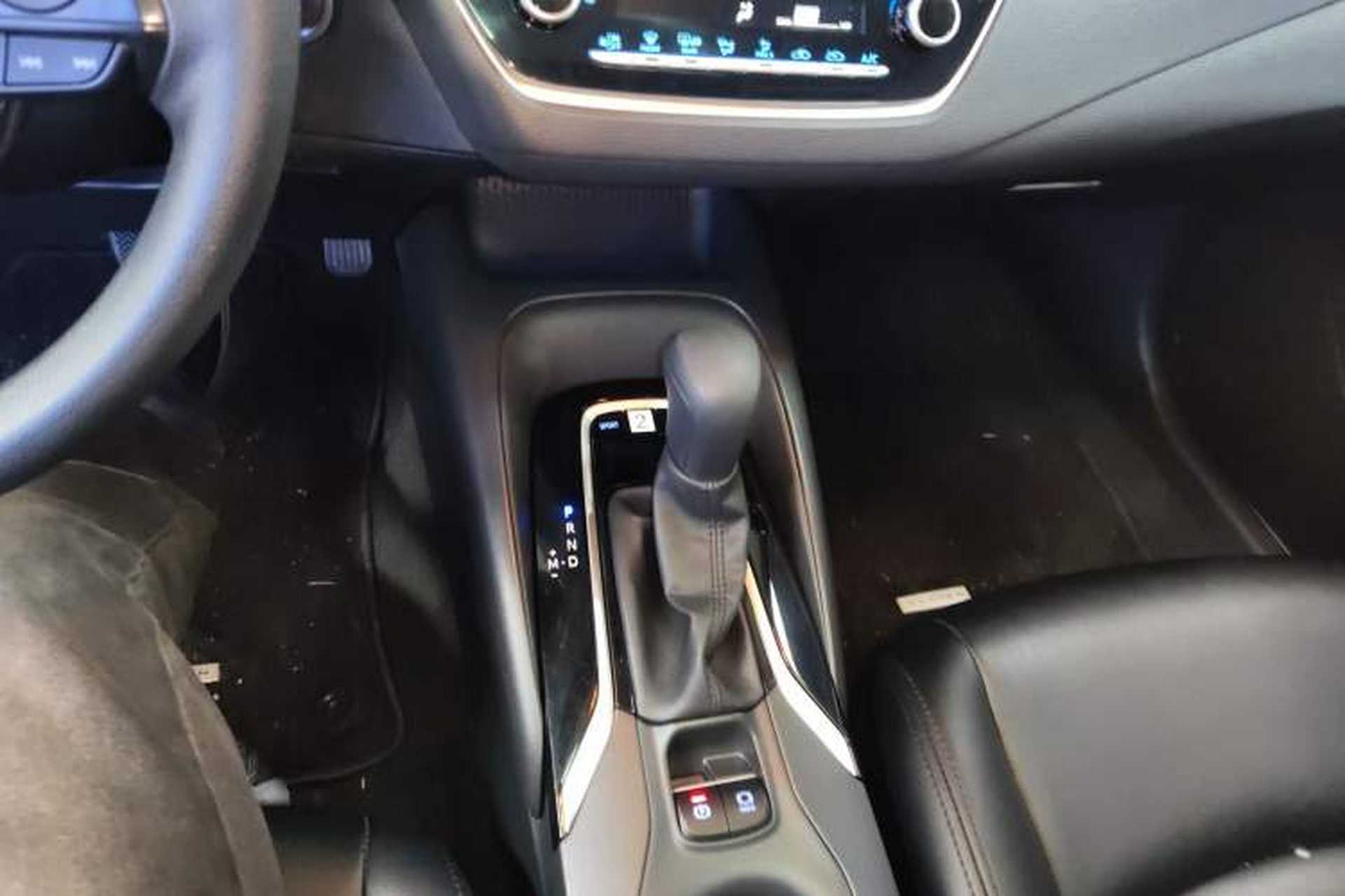 Used Toyota Allion 2021 2.0L Luxury Edition Gear Lever