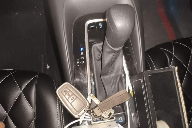 Used Toyota Allion 2021 2.0L Luxury Edition Gear Lever