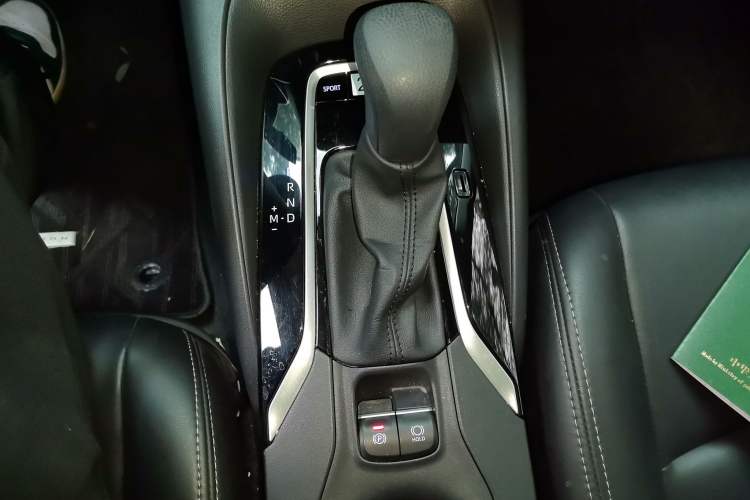 Used Toyota Allion 2021 2.0L Luxury Edition Gear Lever