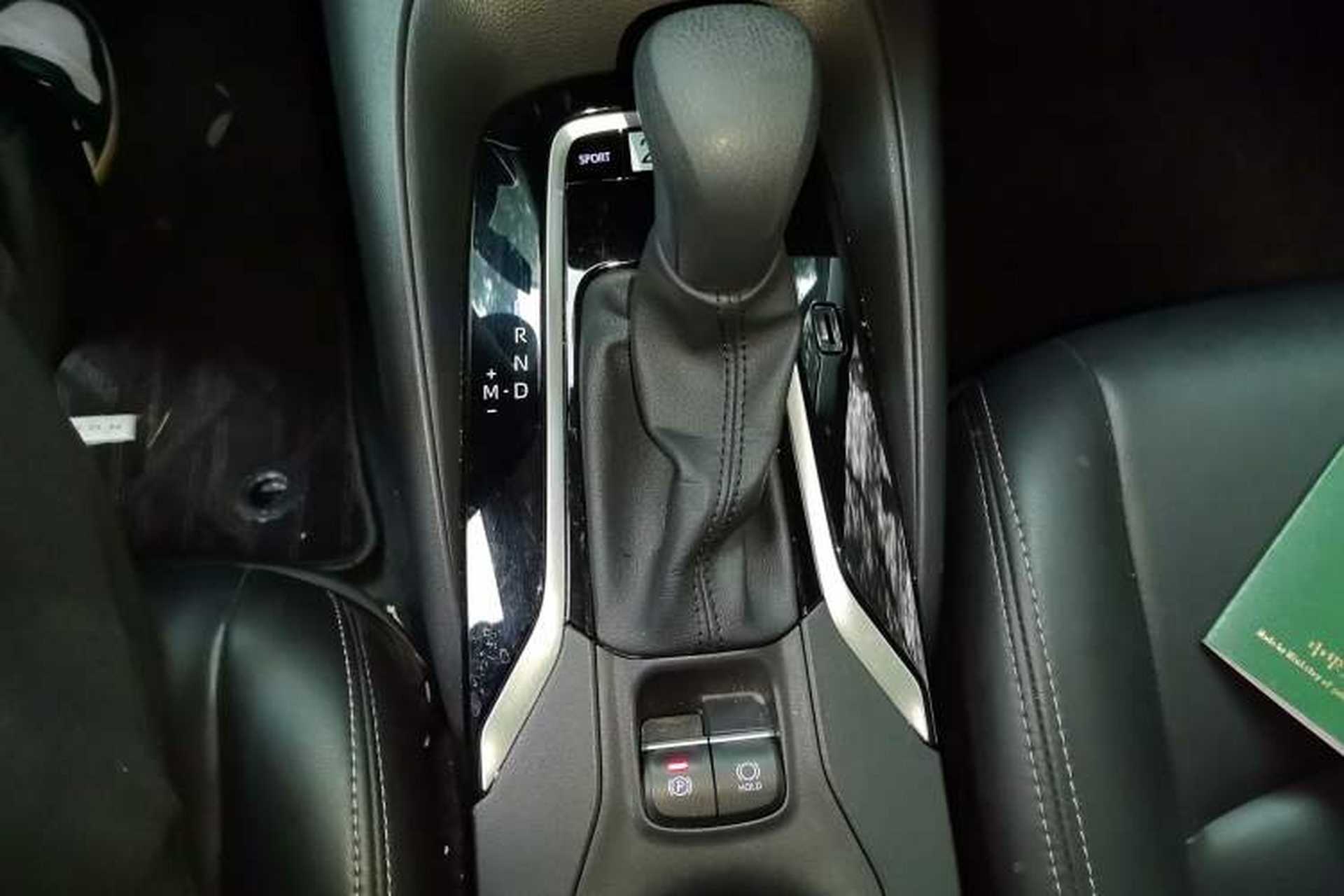 Used Toyota Allion 2021 2.0L Luxury Edition Gear Lever