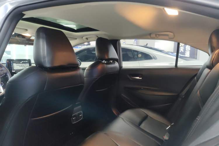 Used Toyota Allion 2021 2.0L Luxury Edition Headliner