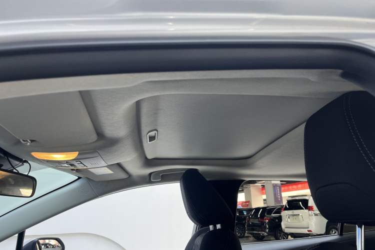 Used Toyota Allion 2021 2.0L Luxury Edition Headliner