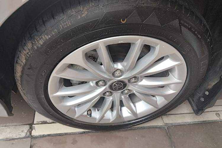 Used Toyota Allion 2021 2.0L Ambition Edition Left Front Wheel Hub
