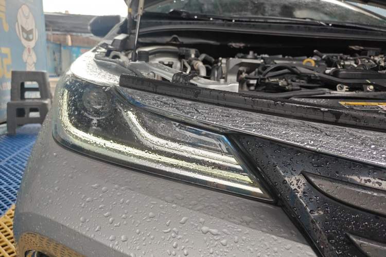 Used Toyota Allion 2021 2.0L Luxury Edition Right Front Headlight