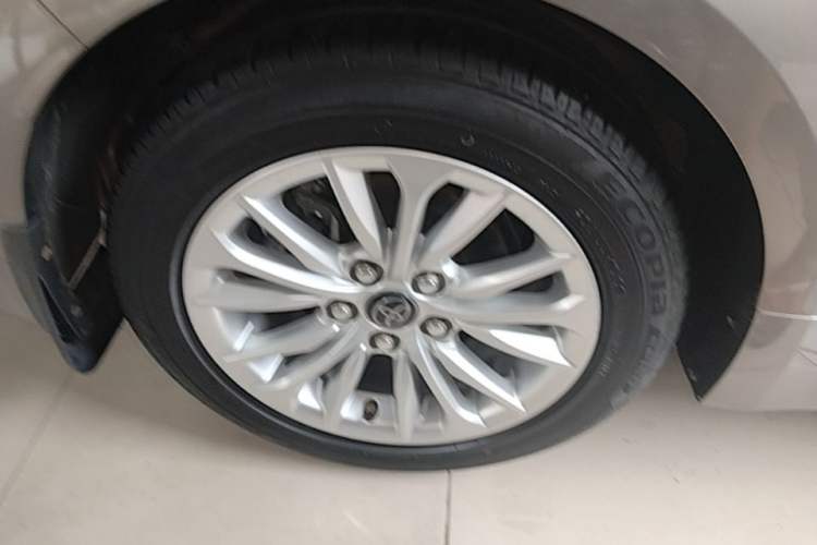 Used Toyota Allion 2021 2.0L Ambition Edition Right Rear Wheel Hub