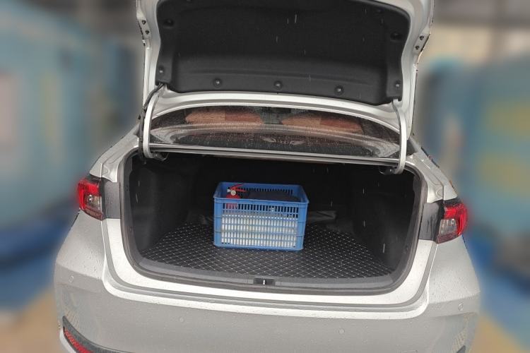 Used Toyota Allion 2021 2.0L Luxury Edition Trunk