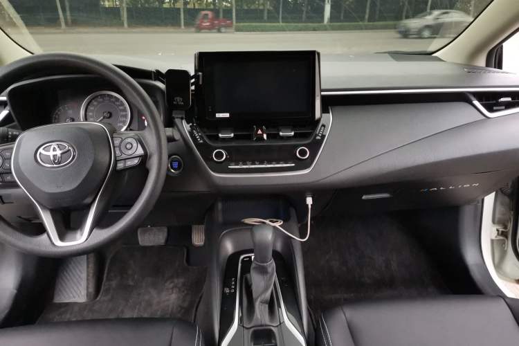Used Toyota Allion 2021 2.0L Luxury Edition Audio And AC Panel