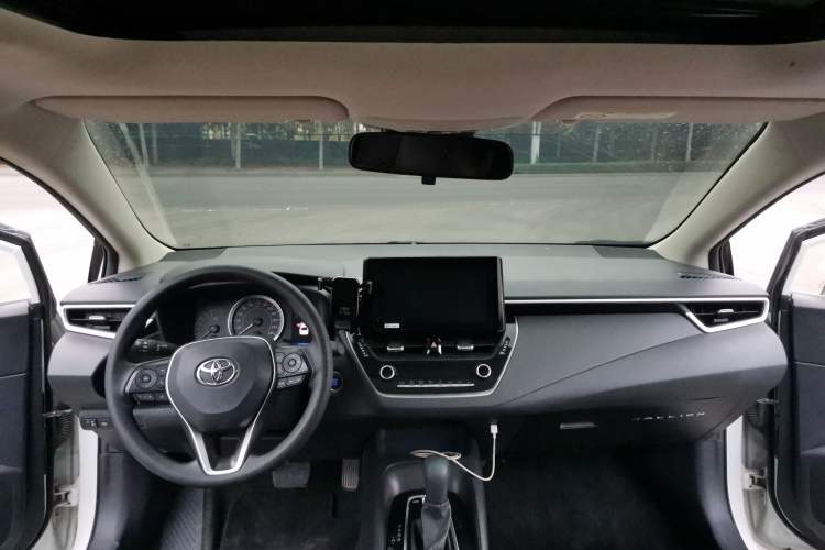 Used Toyota Allion 2021 2.0L Luxury Edition Center Console