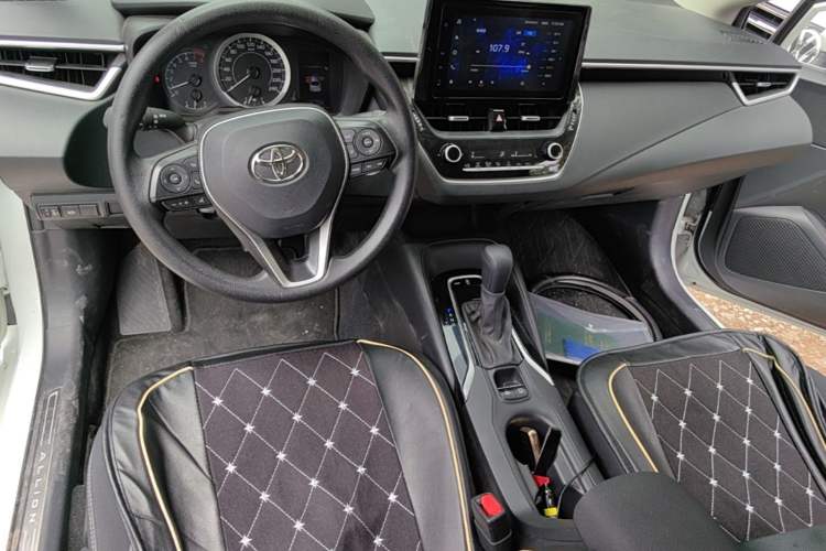 Used Toyota Allion 2021 2.0L Luxury Edition Center Console