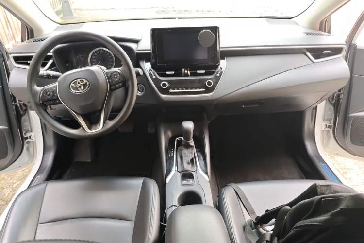 Used Toyota Allion 2021 2.0L Ambition Edition Center Console
