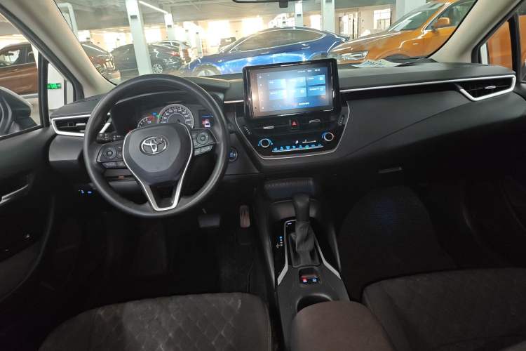 Used Toyota Allion 2021 2.0L Luxury Edition Center Console