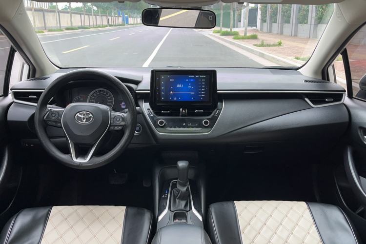 Used Toyota Allion 2021 2.0L Luxury Edition Center Console