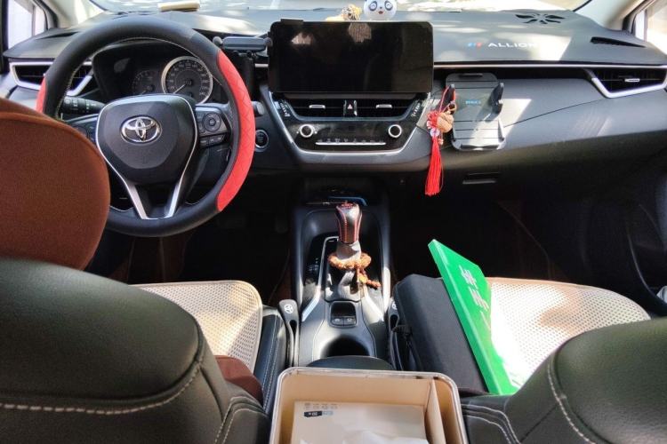 Used Toyota Allion 2021 2.0L Luxury Edition Center Console