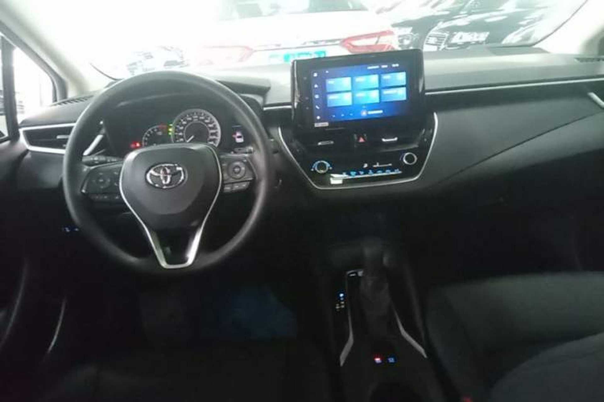 Used Toyota Allion 2021 2.0L Luxury Edition Center Console