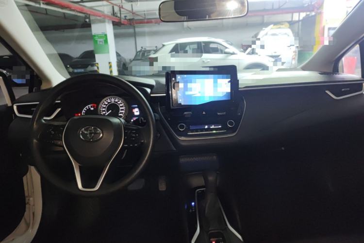 Used Toyota Allion 2021 2.0L Luxury Edition Center Console