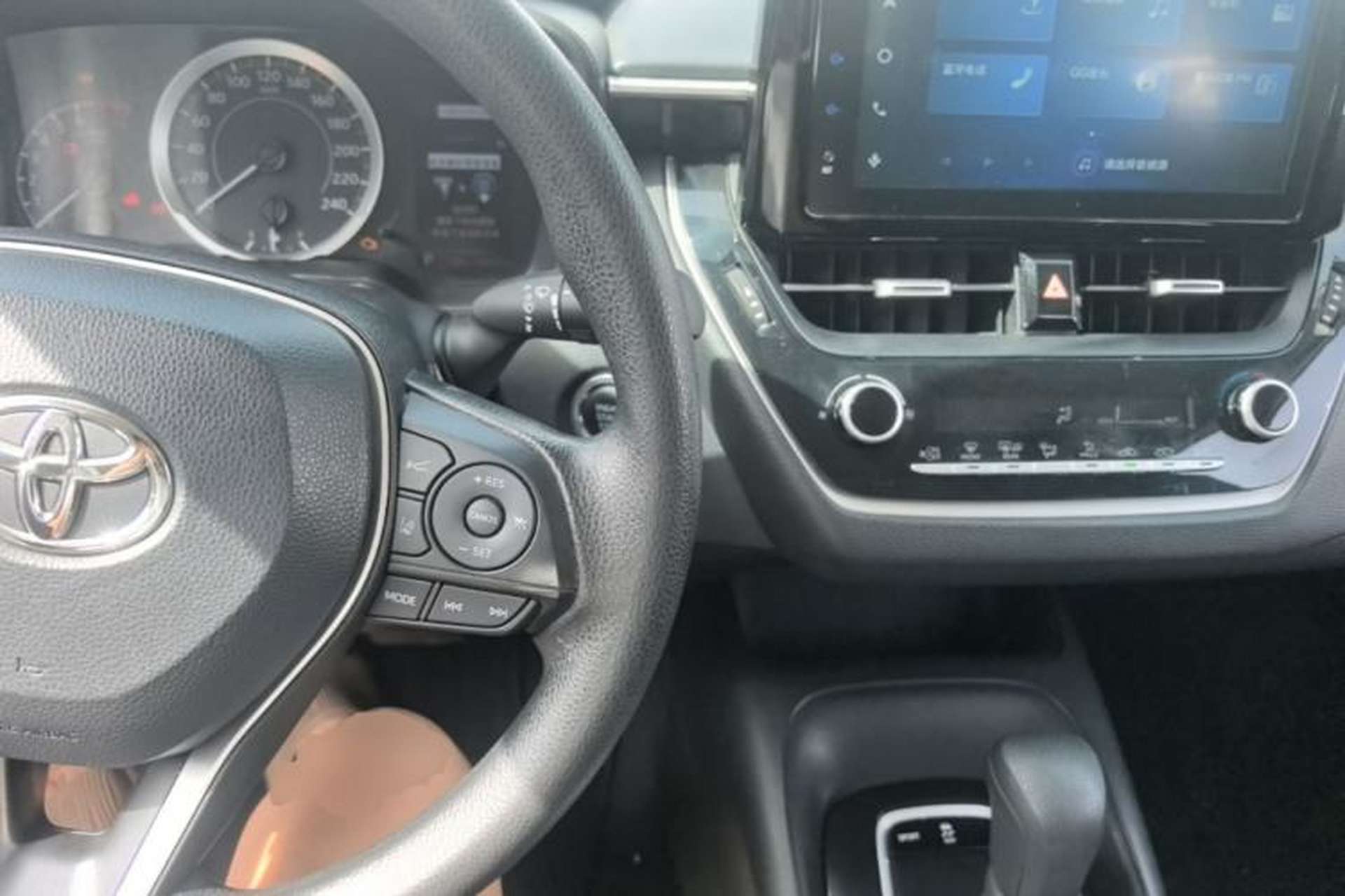 Used Toyota Allion 2021 2.0L Luxury Edition Center Console