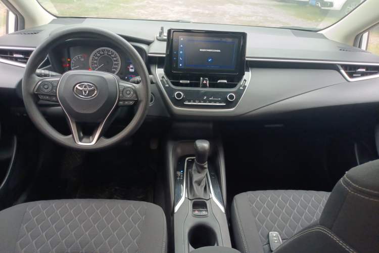 Used Toyota Allion 2021 2.0L Luxury Edition Center Console