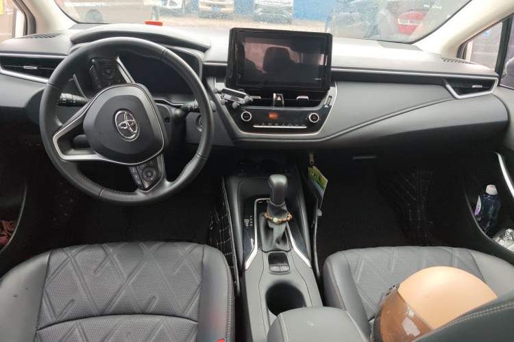 Used Toyota Allion 2021 2.0L Deluxe Edition Center Console