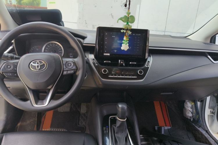 Used Toyota Allion 2021 2.0L Luxury Edition Center Console