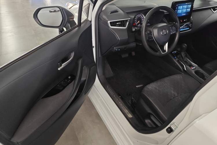 Used Toyota Allion 2021 2.0L Luxury Edition Driver Seat