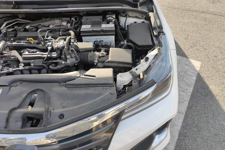 Used Toyota Allion 2021 2.0L Luxury Edition Engine Bay Left