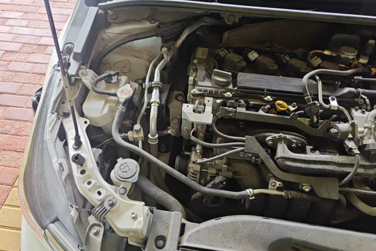 Used Toyota Allion 2021 2.0L Deluxe Edition Engine Bay Right