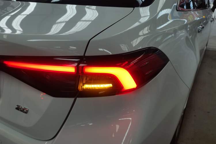 Used Toyota Allion 2021 2.0L Deluxe Edition Exterior 3