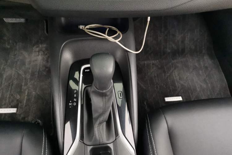 Used Toyota Allion 2021 2.0L Luxury Edition Gear Lever