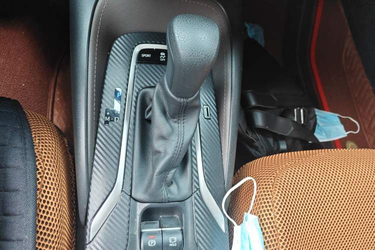 Used Toyota Allion 2021 2.0L Deluxe Edition Gear Lever