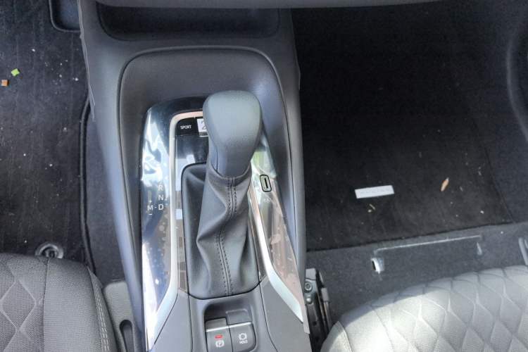 Used Toyota Allion 2021 2.0L Luxury Edition Gear Lever