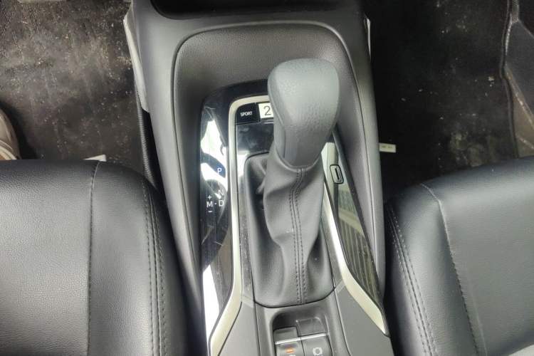 Used Toyota Allion 2021 2.0L Ambition Edition Gear Lever