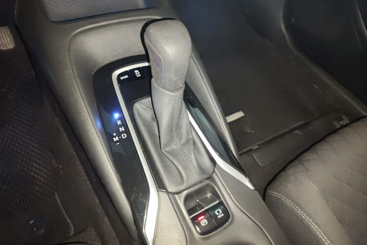 Used Toyota Allion 2021 2.0L Luxury Edition Gear Lever