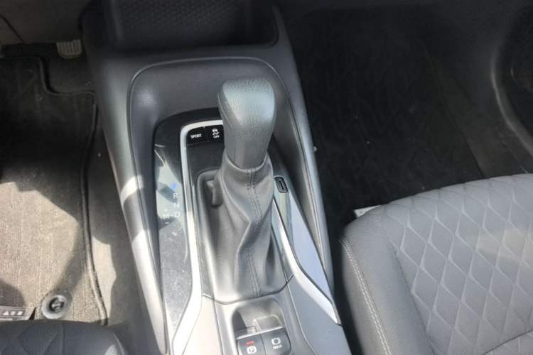 Used Toyota Allion 2021 2.0L Luxury Edition Gear Lever