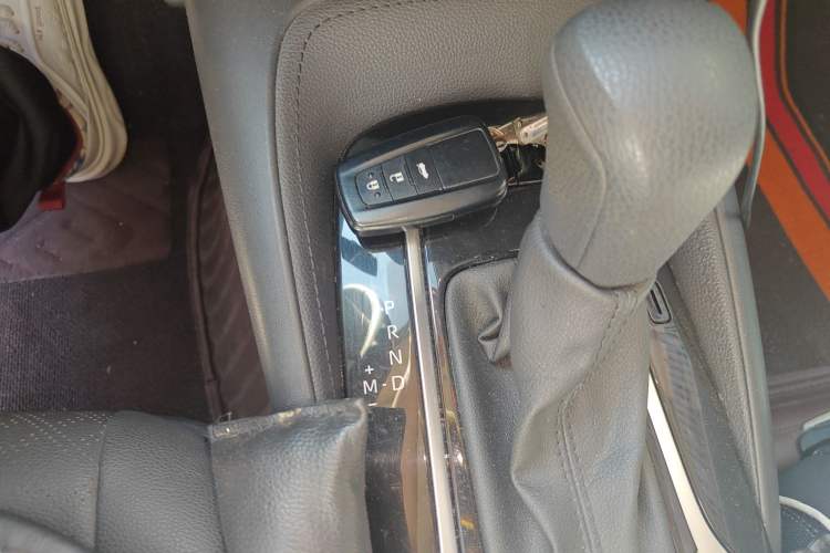 Used Toyota Allion 2021 2.0L Deluxe Edition Gear Lever