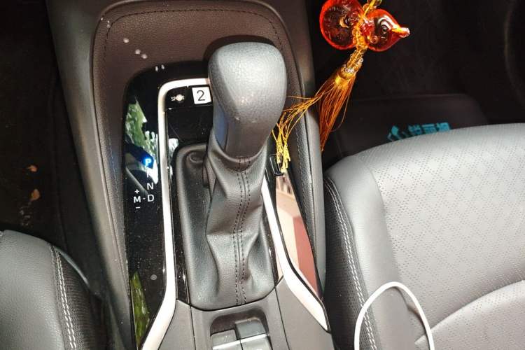 Used Toyota Allion 2021 2.0L Deluxe Edition Gear Lever
