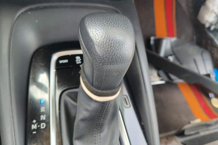 Used Toyota Allion 2021 2.0L Luxury Edition Gear Lever