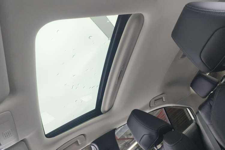 Used Toyota Allion 2021 2.0L Deluxe Edition Headliner