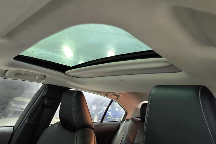 Used Toyota Allion 2021 2.0L Luxury Edition Headliner