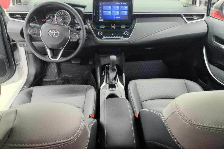 Used Toyota Allion 2021 2.0L Deluxe Edition Interior 3