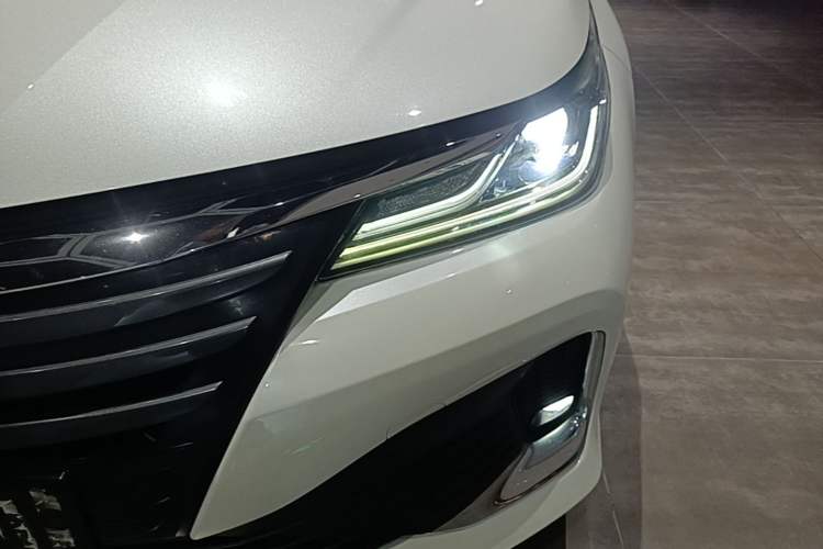 Used Toyota Allion 2021 2.0L Flagship Edition Left Front Headlight