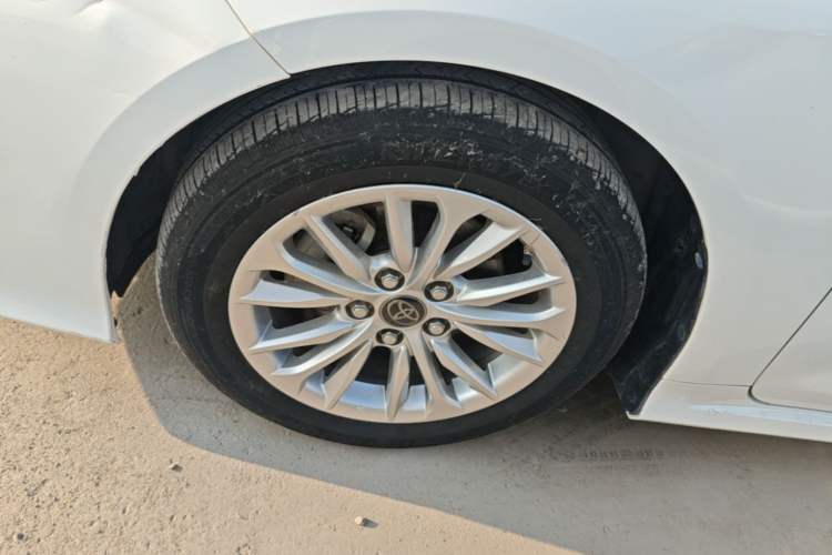 Used Toyota Allion 2021 2.0L Luxury Edition Left Front Wheel Hub