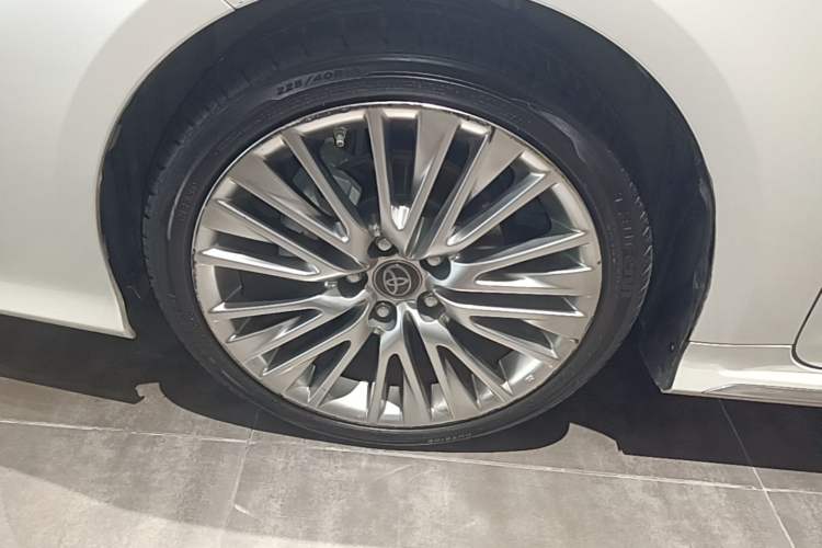 Used Toyota Allion 2021 2.0L Flagship Edition Left Front Wheel Hub