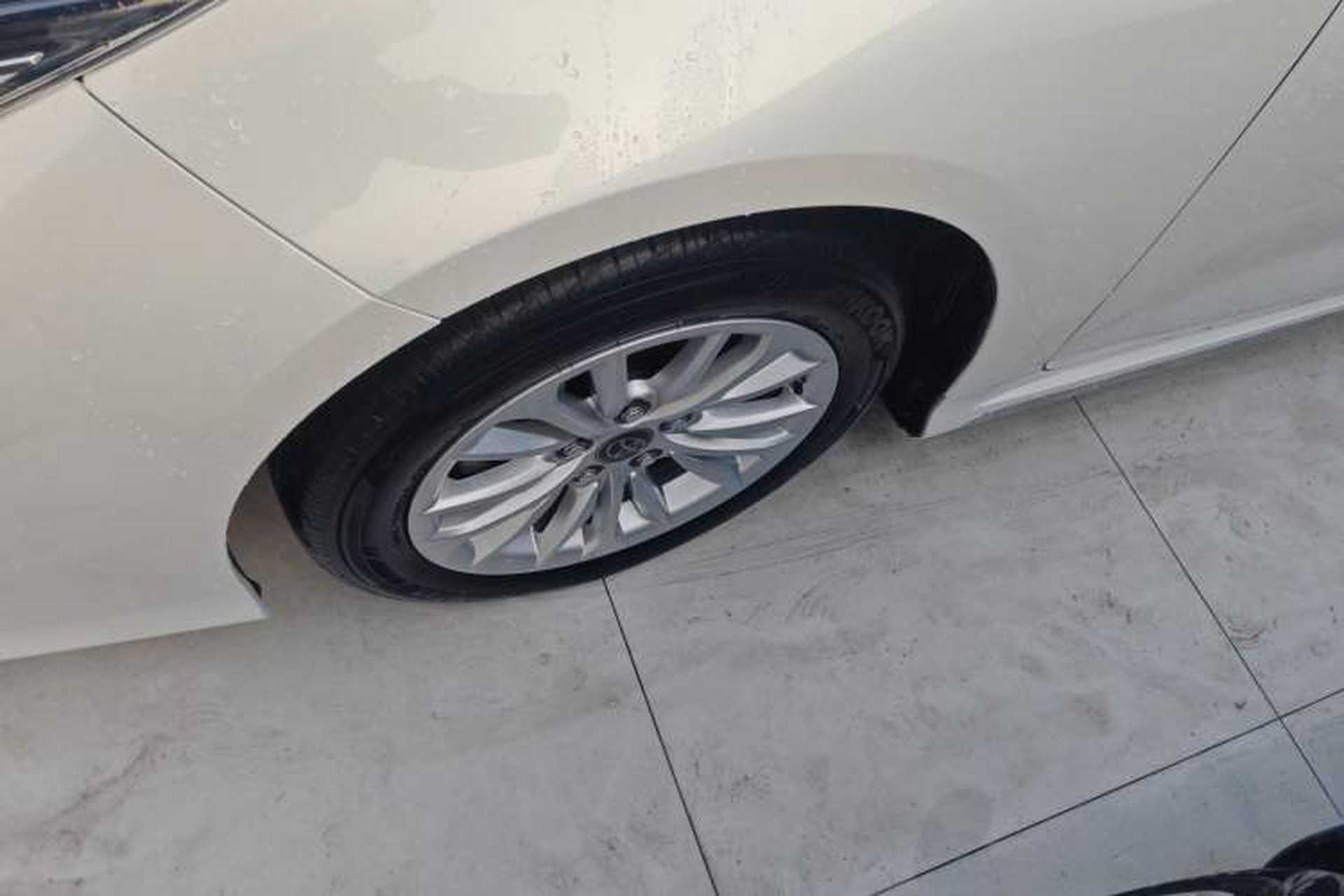 Used Toyota Allion 2021 2.0L Deluxe Edition Left Front Wheel Hub