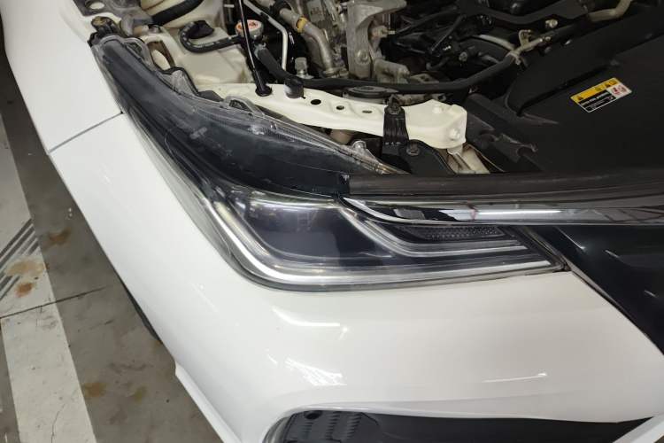 Used Toyota Allion 2021 2.0L Luxury Edition Right Front Headlight