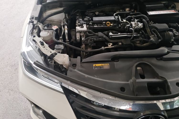 Used Toyota Allion 2021 2.0L Luxury Edition Right Front Headlight