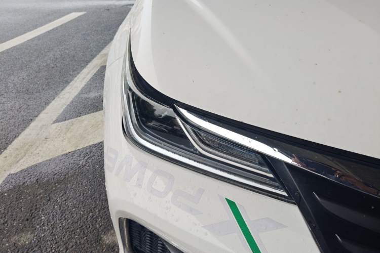 Used Toyota Allion 2021 2.0L Luxury Edition Right Front Headlight