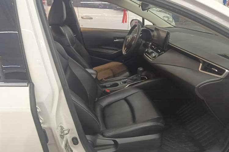 Used Toyota Allion 2021 2.0L Luxury Edition Right Front Seat