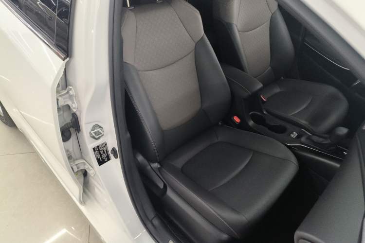 Used Toyota Allion 2021 2.0L Deluxe Edition Right Front Seat