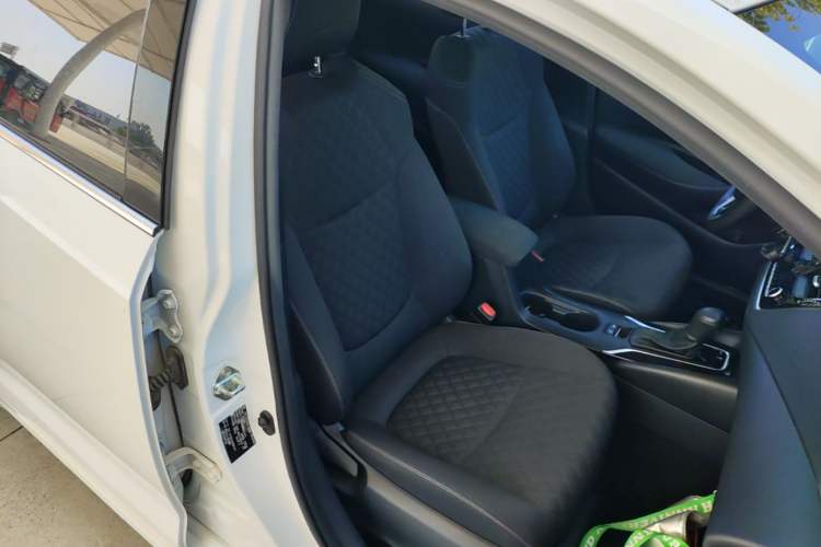 Used Toyota Allion 2021 2.0L Luxury Edition Right Front Seat