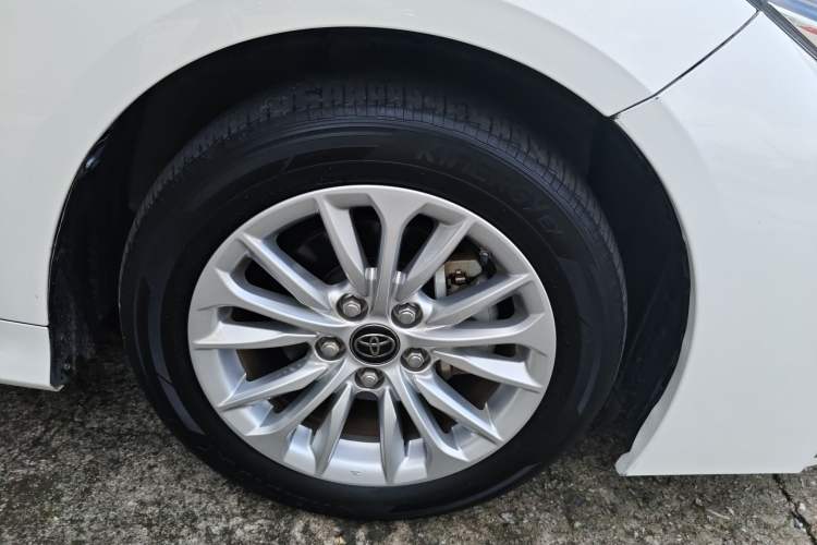 Used Toyota Allion 2021 2.0L Ambition Edition Right Front Wheel Hub